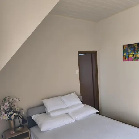 Be-Cy Villa * Balatonszemes